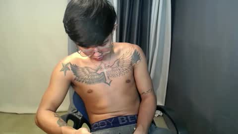 Snapshot of hugecockchristian chatting on September 30, 7:35 am hugecockchristian online show from September 30, 7:35 am