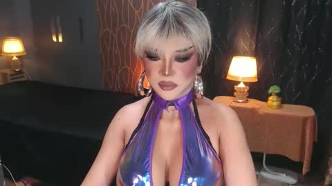 Christine online show from March 23, 4:00 pm