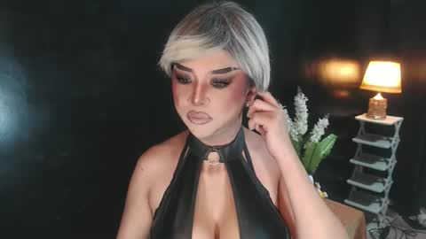 Christine online show from May 18, 4:57 pm
