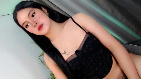 Yhanie online show from February 28, 11:28 pm