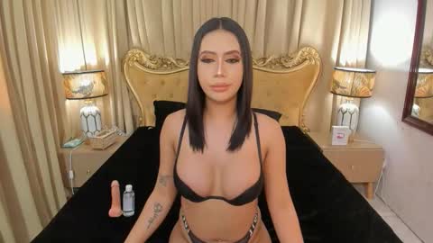 Snapshot of hugeirish2003 chatting on March 9, 8:18 am Irish online show from March 9, 8:18 am