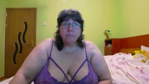 Snapshot of hugetitsxxx chatting on January 26, 10:24 pm HugeTitsXXX online show from January 26, 10:24 pm