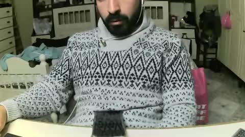 hugeveiny online show from March 12, 5:38 pm