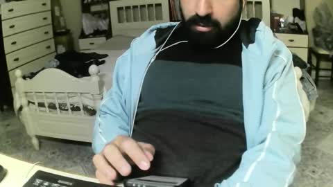 hugeveiny online show from March 17, 12:41 pm