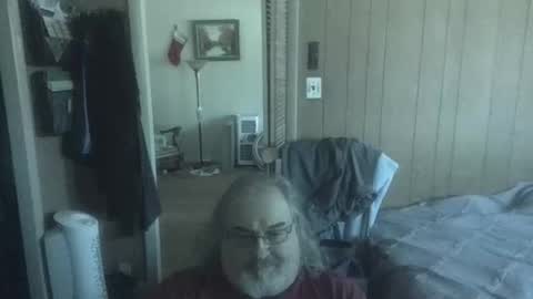 lonely huggy bear online show from April 23, 3:25 pm