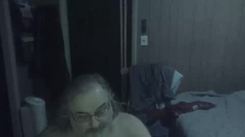 lonely huggy bear online show from April 24, 10:18 am