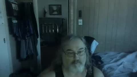 Snapshot of huggybear566 chatting on July 7, 1:15 pm lonely huggy bear online show from July 7, 1:15 pm
