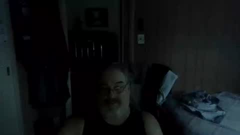 Snapshot of huggybear566 chatting on July 17, 11:50 am lonely huggy bear online show from July 17, 11:50 am