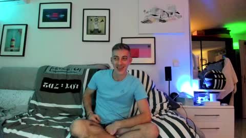 Hugo online show from December 7, 10:06 pm