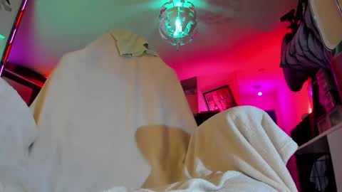 Hugo online show from December 26, 12:25 am