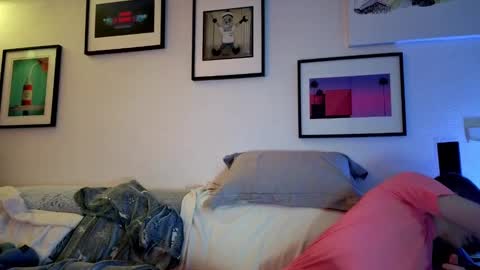 Hugo online show from January 25, 9:25 pm