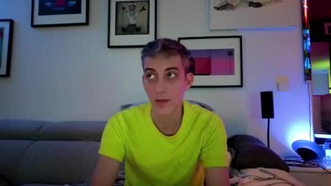 Hugo online show from February 2, 9:02 pm