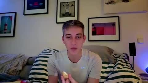 Hugo online show from February 3, 9:07 pm