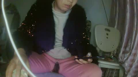 hujiajia520321431 online show from January 16, 10:25 pm