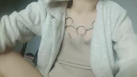 hujiajia520321431 online show from April 29, 11:58 am