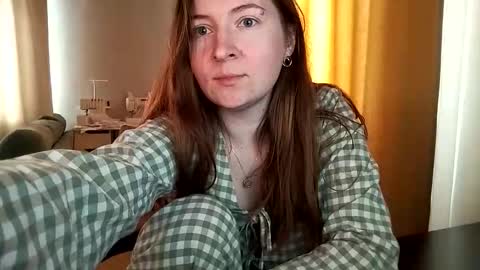 Snapshot of humpygrey chatting on March 2, 7:15 am HumpyGrey online show from March 2, 7:15 am