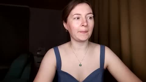 Snapshot of humpygrey chatting on April 6, 6:31 pm HumpyGrey online show from April 6, 6:31 pm