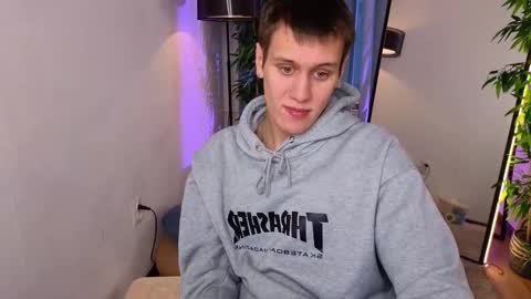 Snapshot of hun1er_steele chatting on October 9, 2:48 pm Hunter steele online show from October 9, 2:48 pm