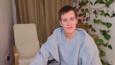 Snapshot of hun1er_steele chatting on October 21, 9:37 pm Hunter steele online show from October 21, 9:37 pm