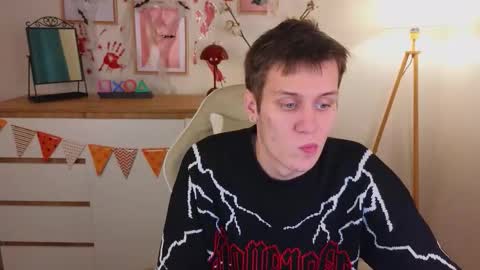 Snapshot of hun1er_steele chatting on October 26, 4:13 pm Hunter steele online show from October 26, 4:13 pm