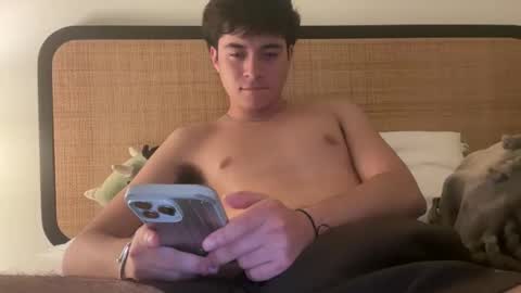 Snapshot of hungc0llegejock chatting on March 25, 5:52 pm hungc0llegejock online show from March 25, 5:52 pm