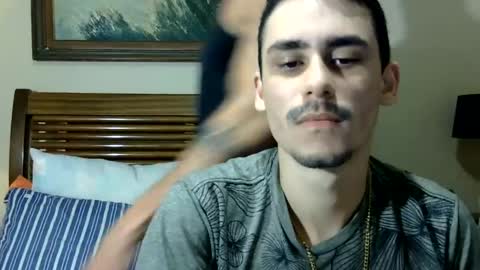 hungcaique online show from May 31, 1:58 am