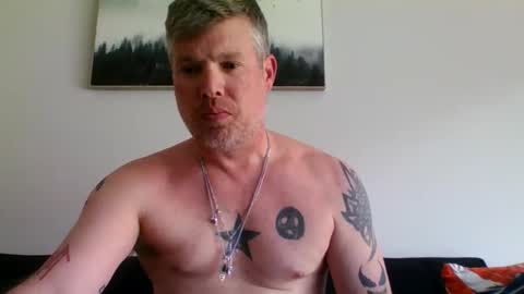 hunginhville2347 online show from April 2, 6:27 pm