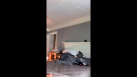 Snapshot of hungitalian40 chatting on February 16, 7:54 pm hungitalian40 online show from February 16, 7:54 pm