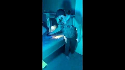 Snapshot of hungitalian40 chatting on March 5, 9:44 pm hungitalian40 online show from March 5, 9:44 pm