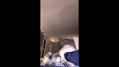 Snapshot of hungitalian40 chatting on March 28, 5:18 am hungitalian40 online show from March 28, 5:18 am