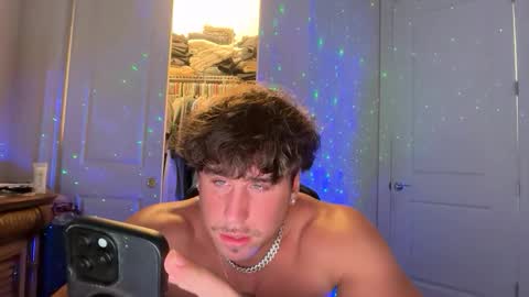 hungkingg22 online show from March 30, 10:11 pm