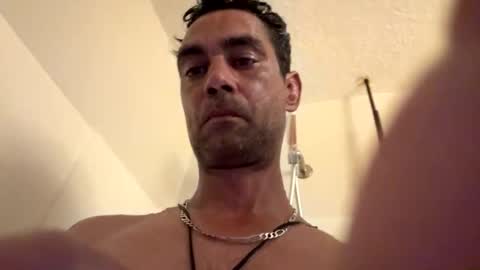 hungricanvet online show from October 15, 9:26 pm