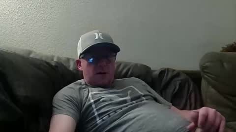 HuingsingleDad79 online show from March 18, 8:06 am