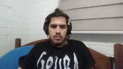 Snapshot of hungweeb chatting on December 2, 12:09 am Rod online show from December 2, 12:09 am