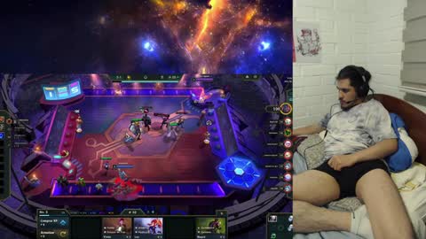 Snapshot of hungweeb chatting on December 10, 4:13 am Rod online show from December 10, 4:13 am