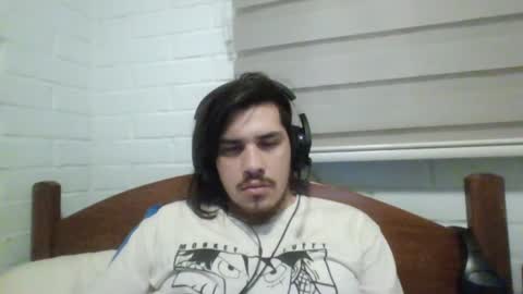 Snapshot of hungweeb chatting on December 11, 2:09 am Rod online show from December 11, 2:09 am
