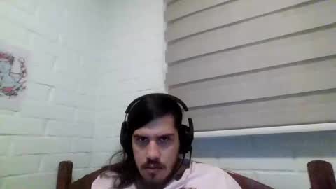 Snapshot of hungweeb chatting on January 8, 1:00 am Rod online show from January 8, 1:00 am