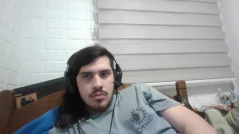 Snapshot of hungweeb chatting on January 15, 3:33 am Rod online show from January 15, 3:33 am