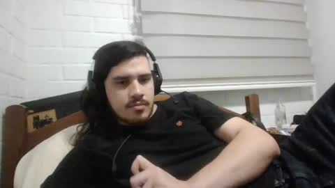 Snapshot of hungweeb chatting on January 20, 1:28 am Rod online show from January 20, 1:28 am