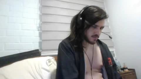 Snapshot of hungweeb chatting on January 20, 4:32 am Rod online show from January 20, 4:32 am