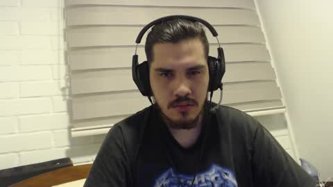 Snapshot of hungweeb chatting on February 4, 6:57 am Rod online show from February 4, 6:57 am