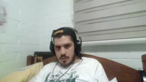 Snapshot of hungweeb chatting on February 6, 2:55 am Rod online show from February 6, 2:55 am