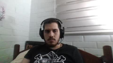 Snapshot of hungweeb chatting on March 6, 3:35 am Rod online show from March 6, 3:35 am