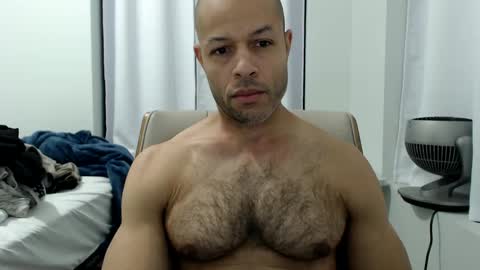 Snapshot of hungxpert chatting on February 18, 11:19 pm hungxpert online show from February 18, 11:19 pm