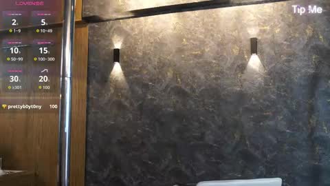 hunk_ryan online show from November 21, 2:16 pm