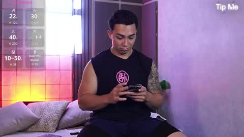 hunk_ryan online show from January 7, 12:29 pm