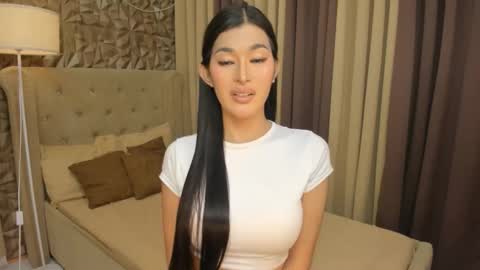 hunkhomerontop online show from October 15, 7:19 am