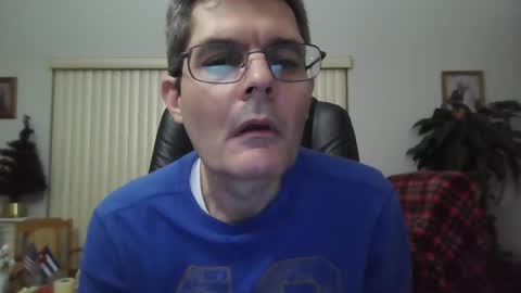 Snapshot of hunkmasclefad458 chatting on December 15, 5:02 am hunkmasclefad458 online show from December 15, 5:02 am