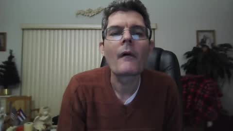 Snapshot of hunkmasclefad458 chatting on December 17, 4:45 am hunkmasclefad458 online show from December 17, 4:45 am