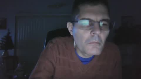 Snapshot of hunkmasclefad458 chatting on January 4, 5:05 am hunkmasclefad458 online show from January 4, 5:05 am